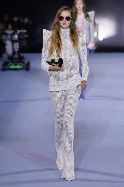 Look 72
